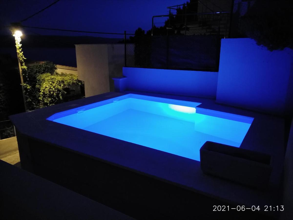 Private Pool And Sea View Apartment Omiš Εξωτερικό φωτογραφία